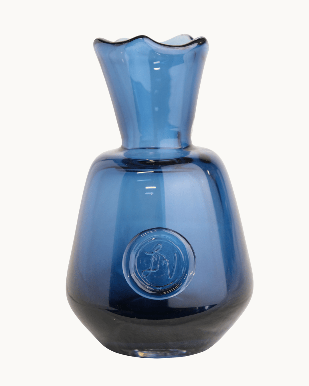 Casa LV Vee Vase - Mantra Living