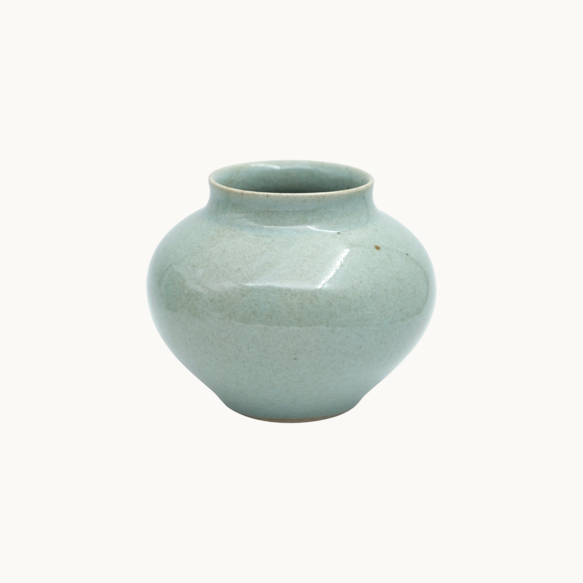 #Design_Round Celadon Vase