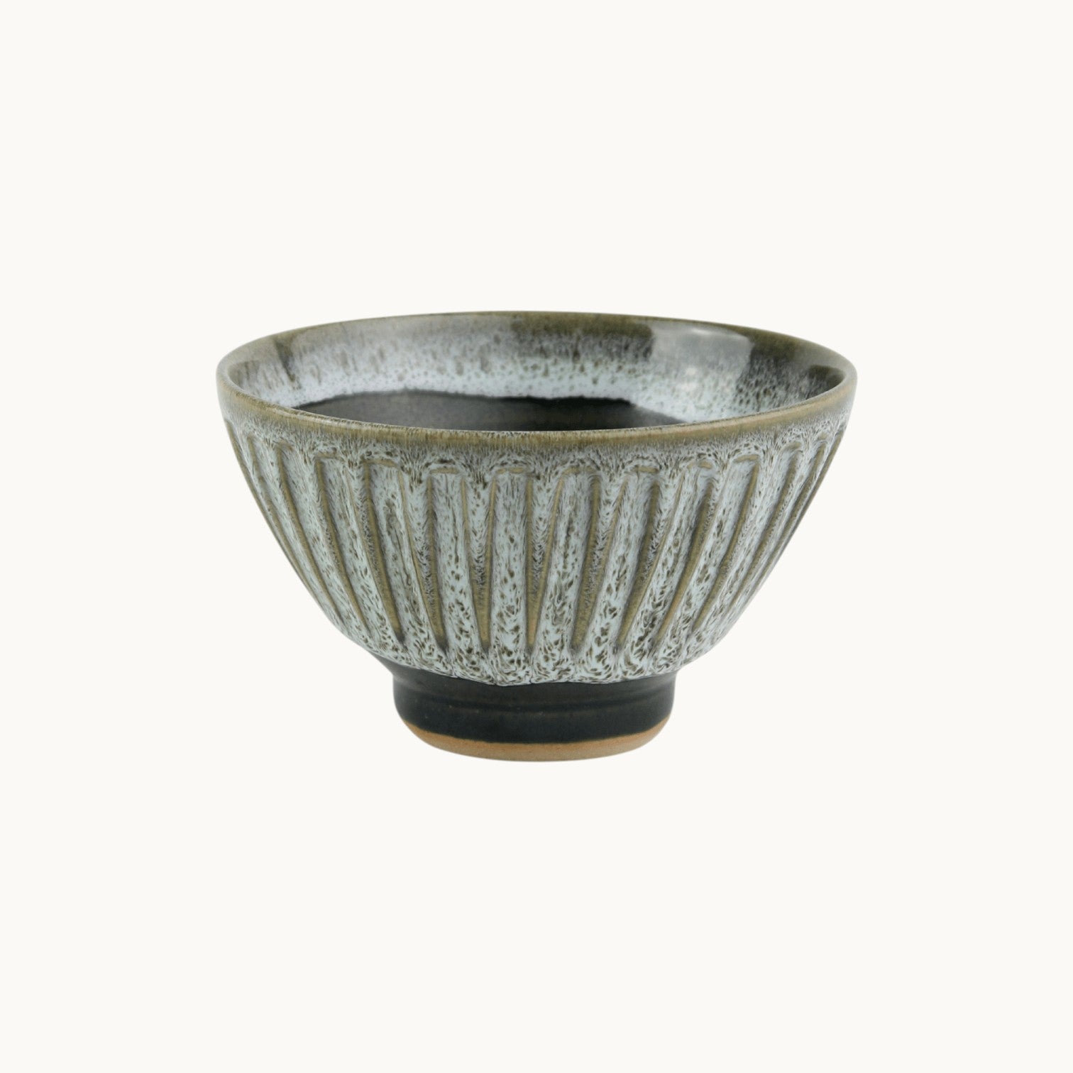 MANTRA LIVING hand-fluted ceramic bowl in antique slate glaze with wheel-thrown texture and organic finish #Color_Antique Slate