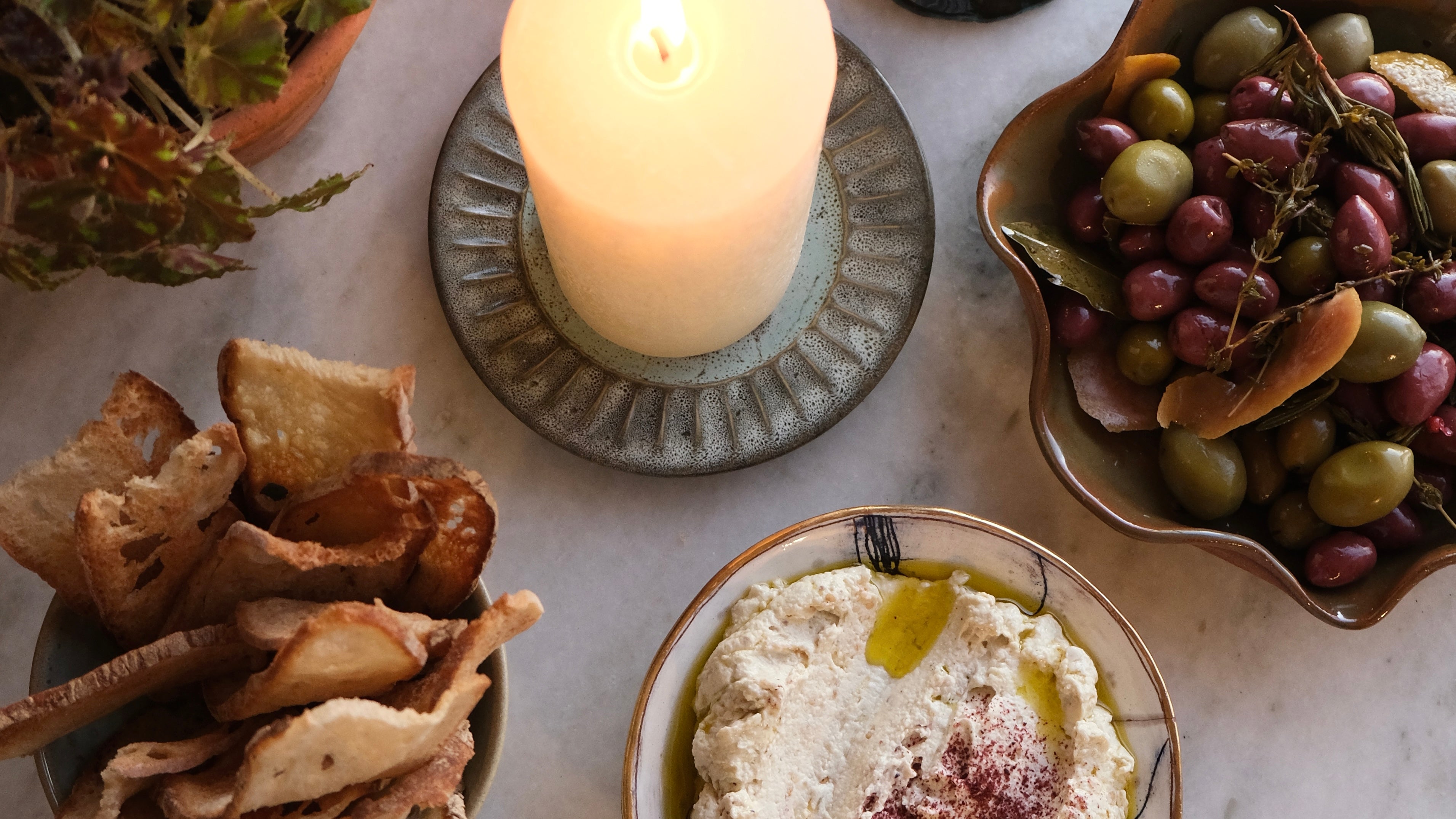 Platters & Serving Bowls