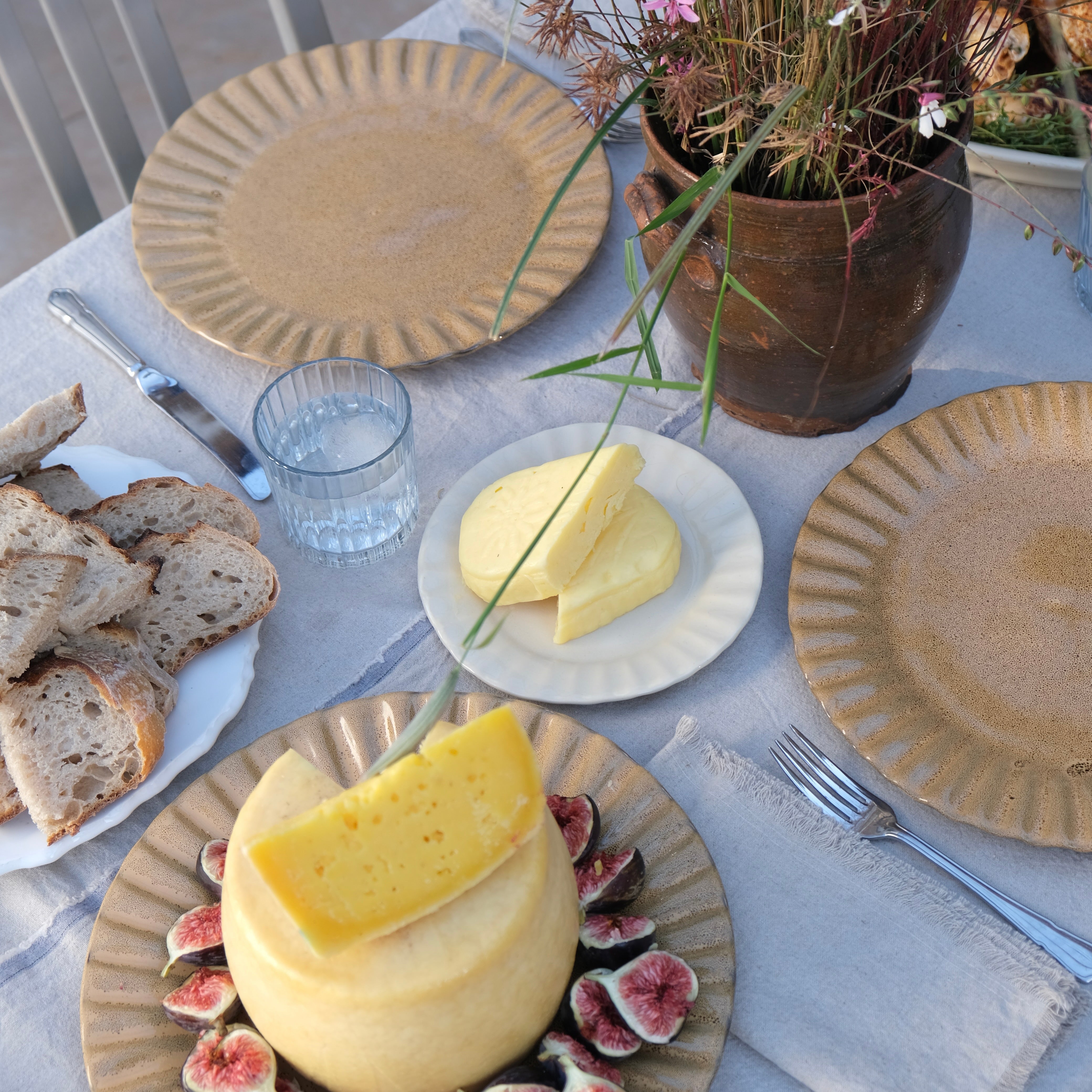 Daisy Dinner Plate