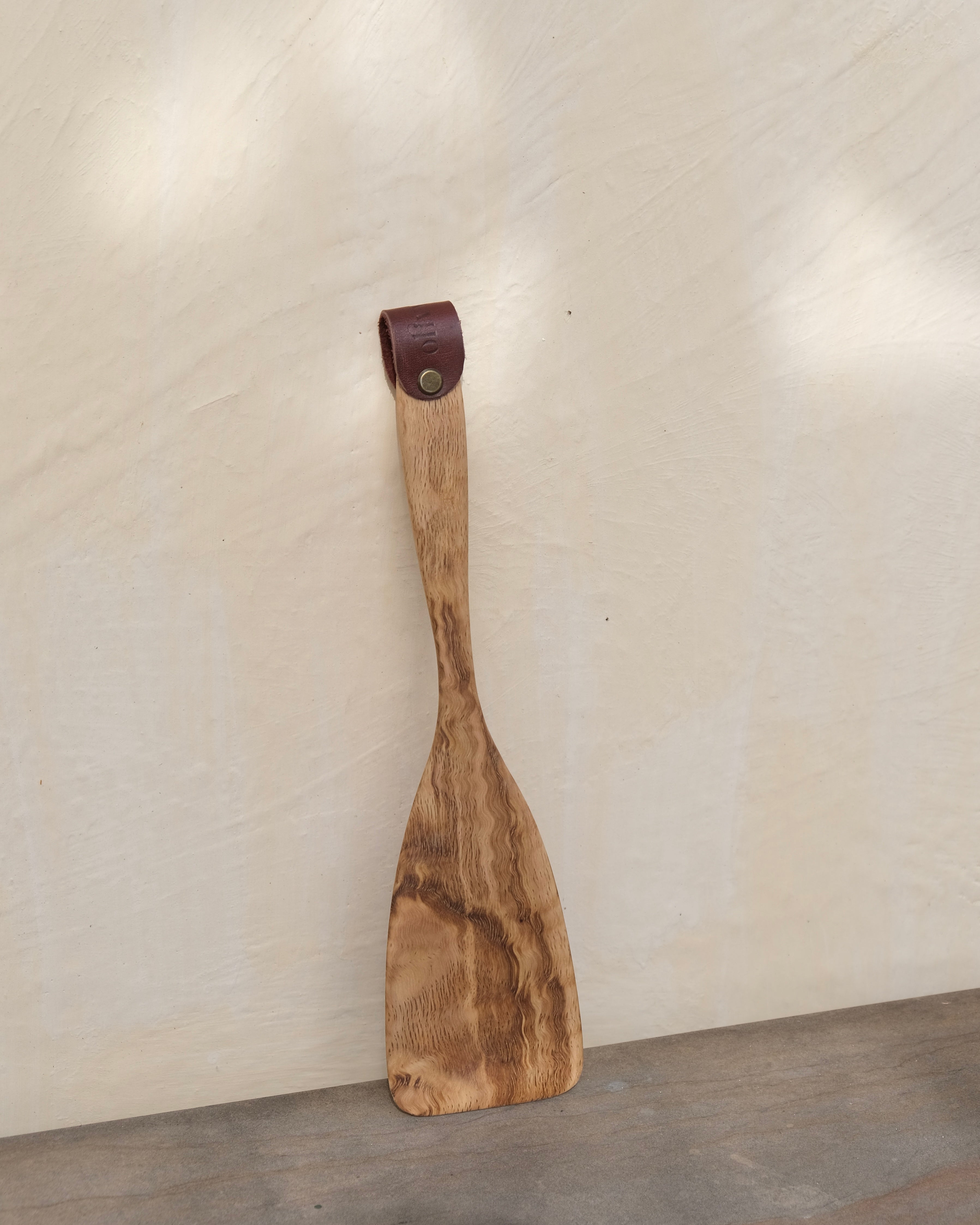 Grand Harvest Spatula by Olivwood