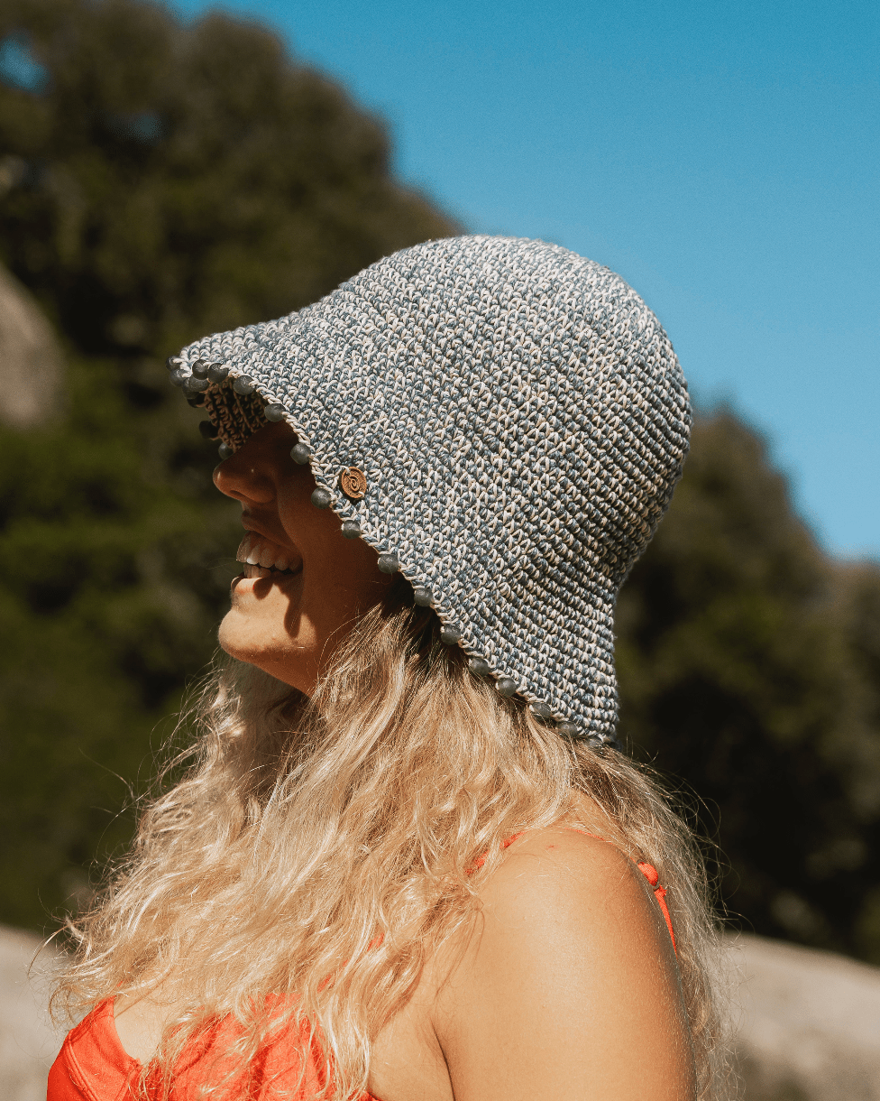 Helix Glass Beaded Brim