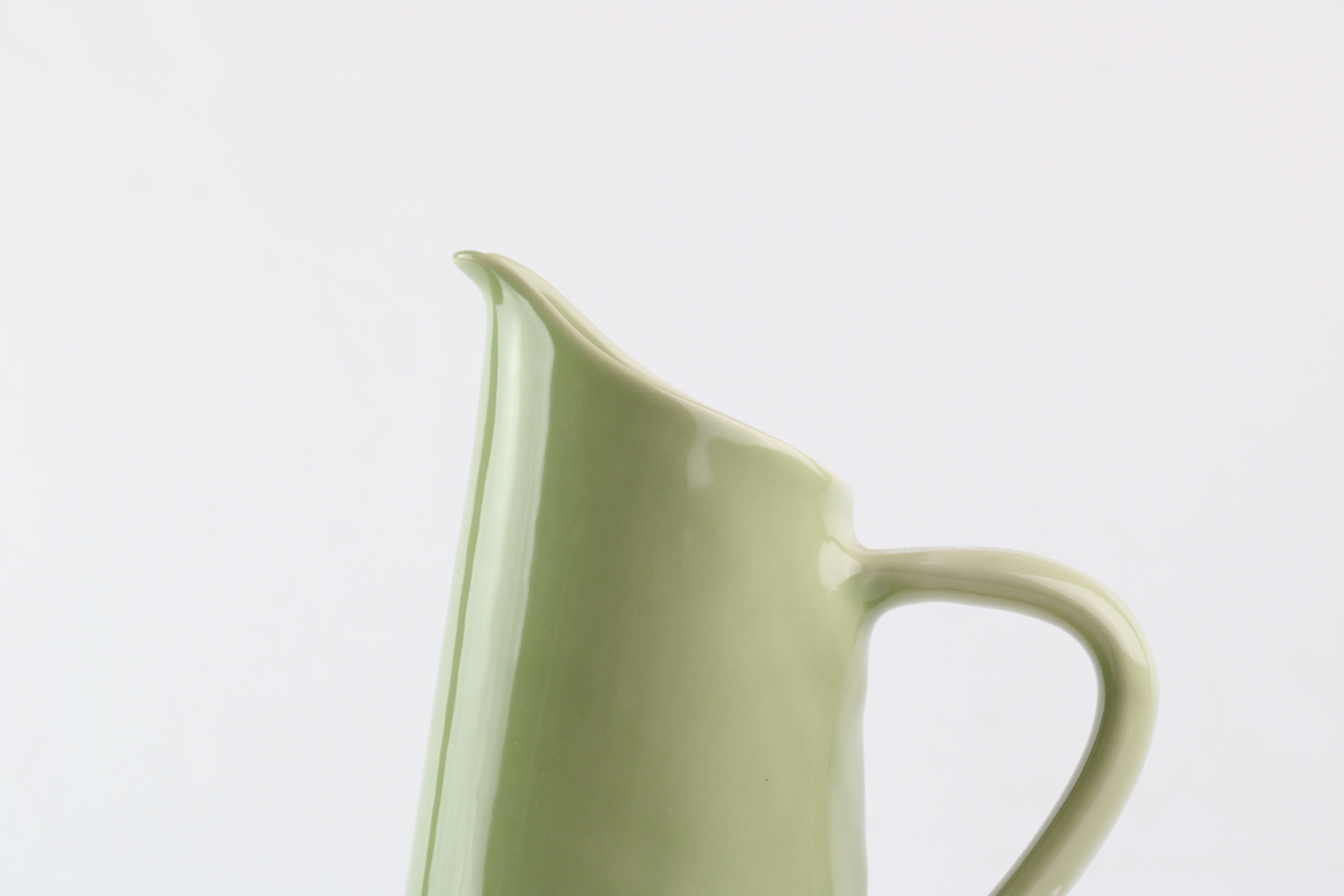 Classic Stoneware Jug - Sea Lettuce