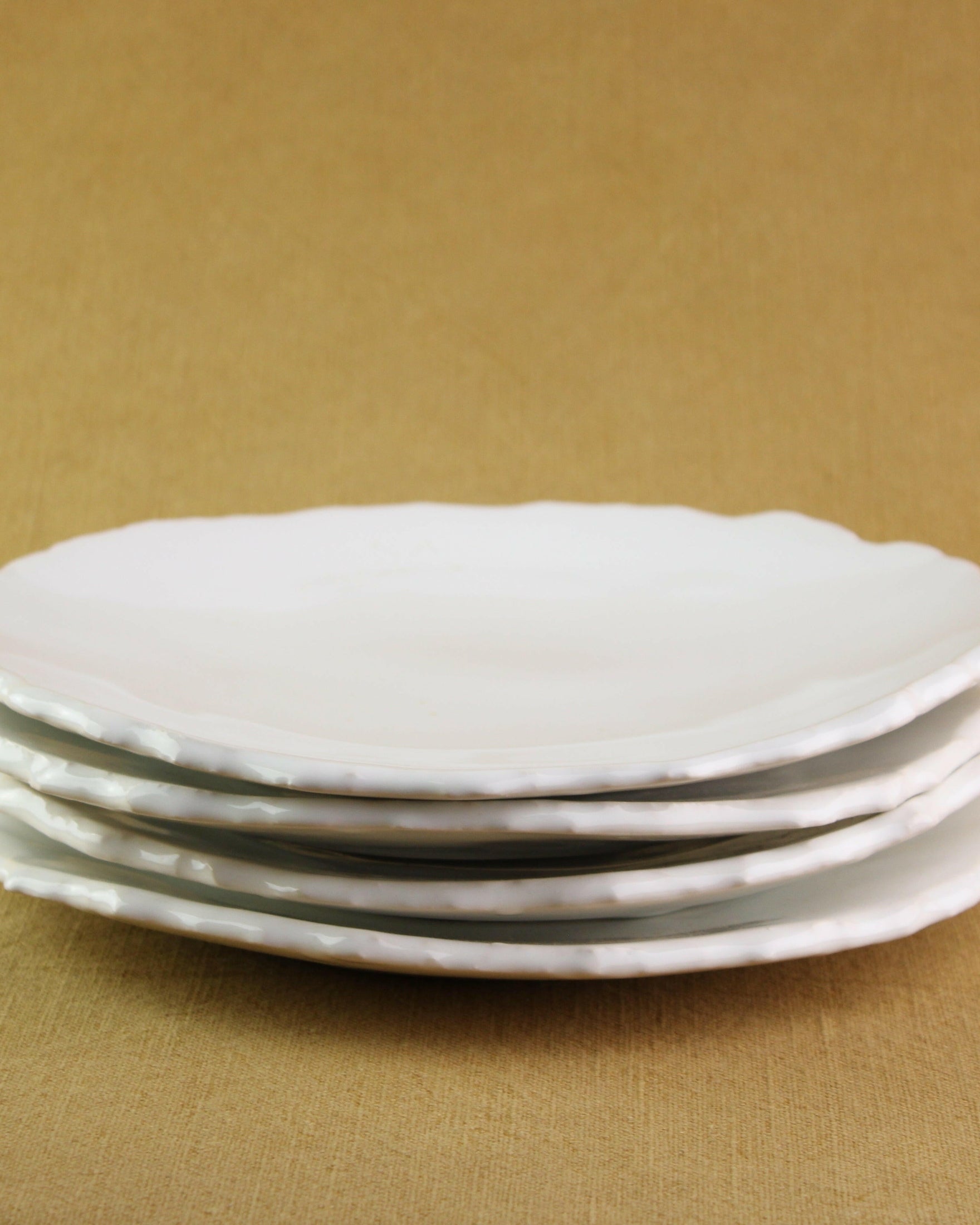 Raw-edged Dinner Plate Mantra Living