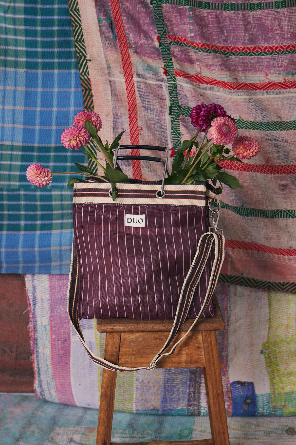 Studio Duo Errand Bag in Rhubarb and Milk #Color_Rhubarb and Milk